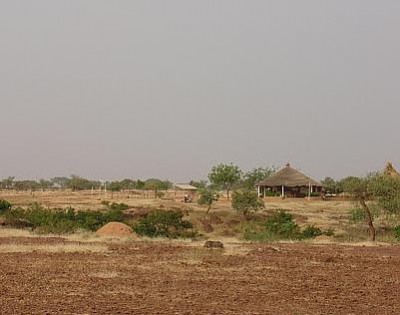 ARM_niameylandscape The Sahel region of West Africa has experienced long-term drought accompanied by profound socioeconomic consequences over the past 30 years. It is a favored location for the development of tropical easterly waves that may generate hurricanes. Image courtesy of Mark Ivey.
